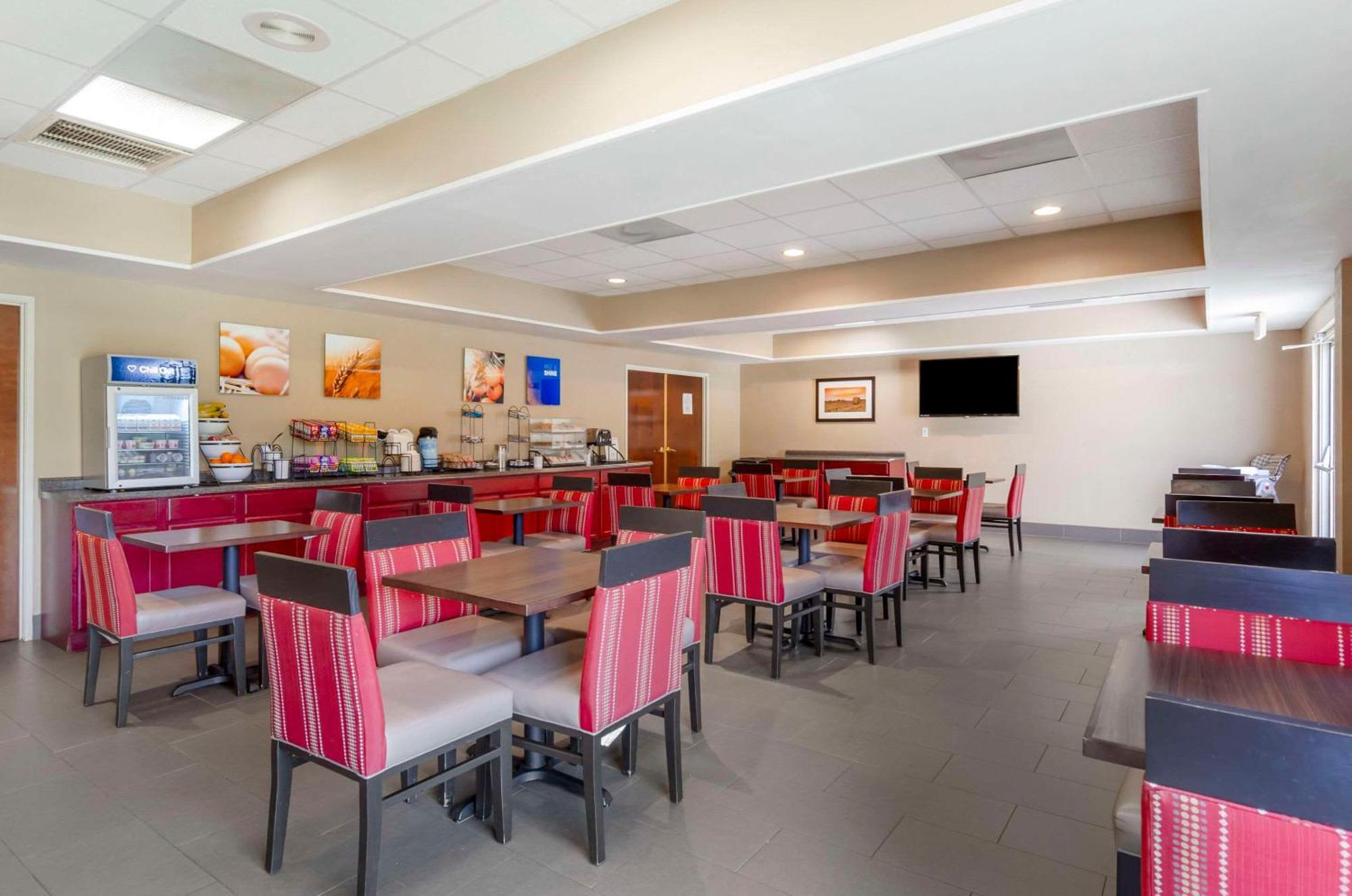 Comfort Inn & Suites Christiansburg I-81 Eksteriør billede