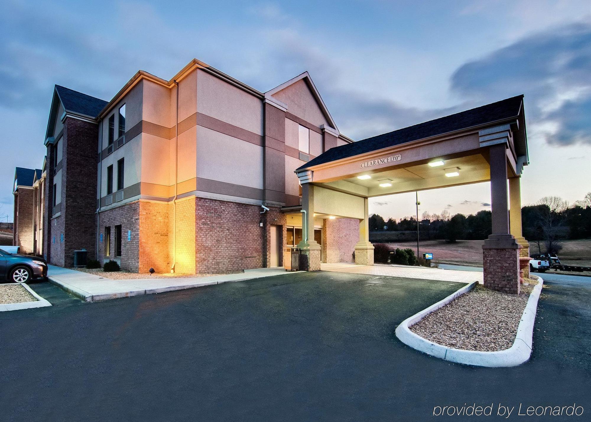 Comfort Inn & Suites Christiansburg I-81 Eksteriør billede