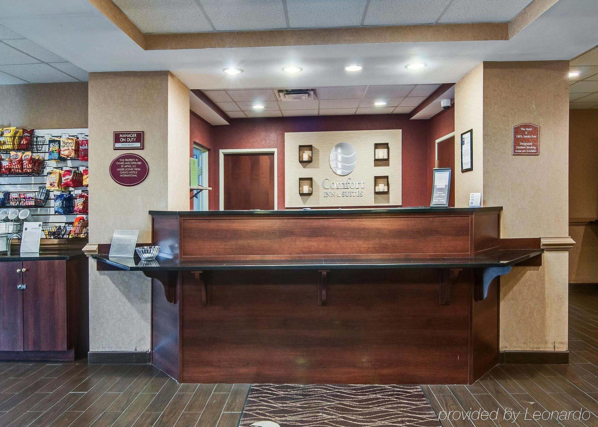 Comfort Inn & Suites Christiansburg I-81 Eksteriør billede